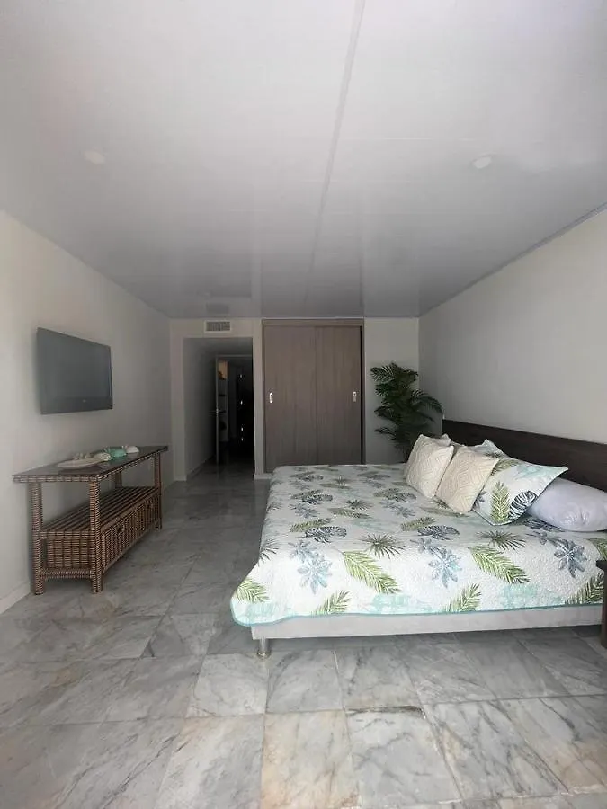Apartamentos Con Playa Privada Y Vista Al Mar San Andres  Apartment