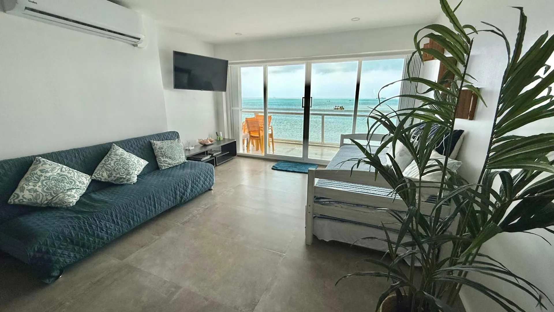 Apartamentos Con Playa Privada Y Vista Al Mar San Andrés